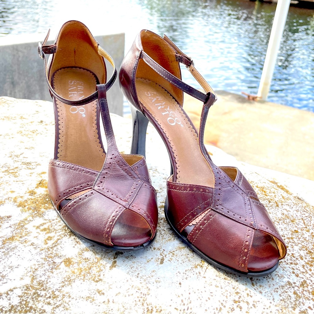 Franco Sarto Vintage Looking Open Toe Heels | Size 8M